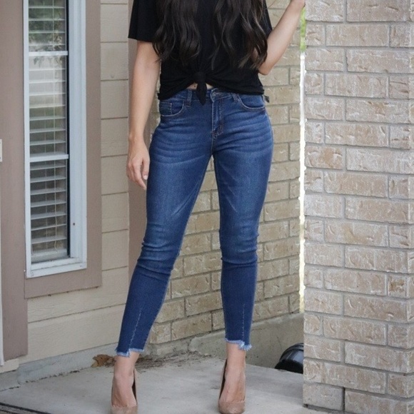 Lucky & Blessed Denim - L&B Mid-rise jagged ankle skinny jeans